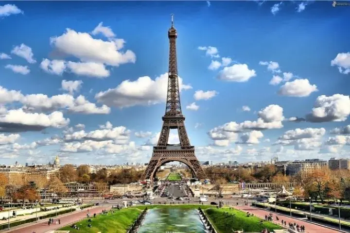 tourist attractions in france