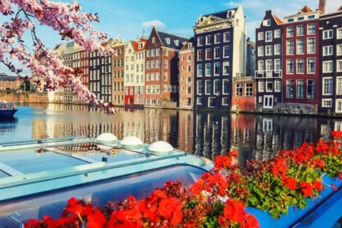 One-month Europe Road Trip