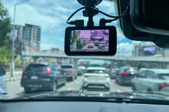 Best Dash Cam For Travel Vlog