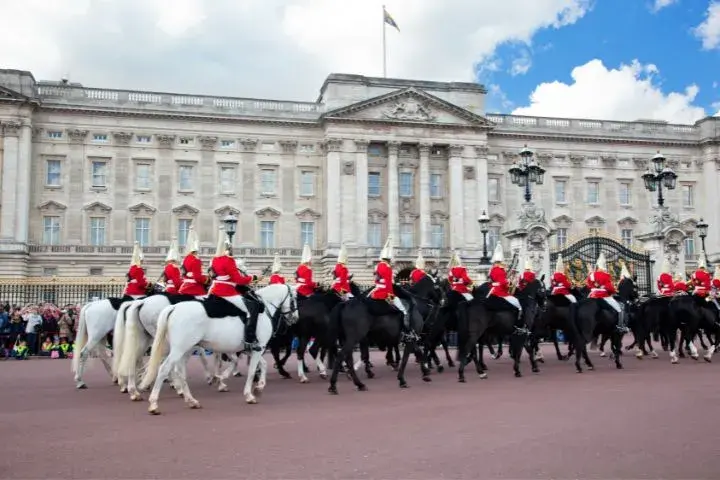 uk driving tour itinerary