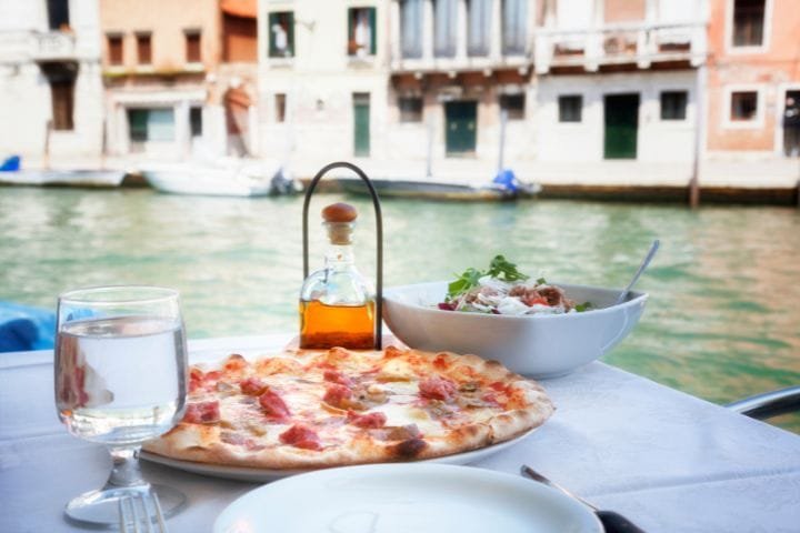 How To Plan Italy Road Trip,Italian Restaurant