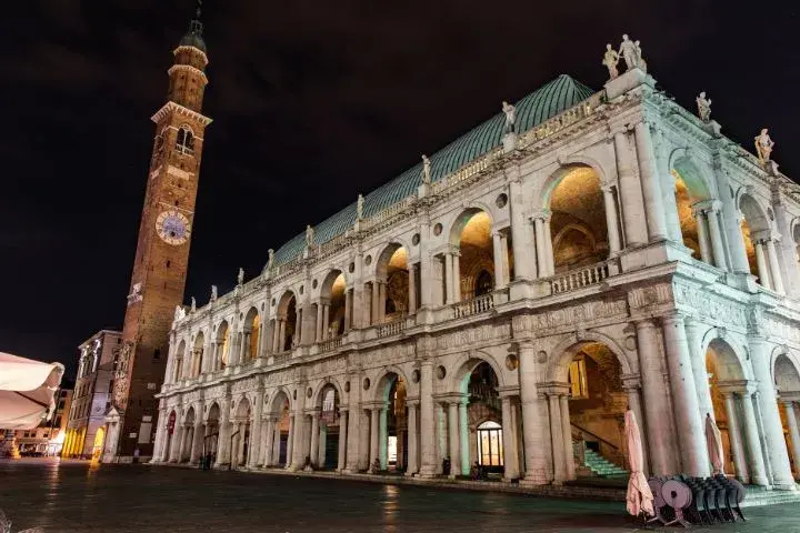 Drive From Milan to Venice, Basilica Palladiana, Vicenza