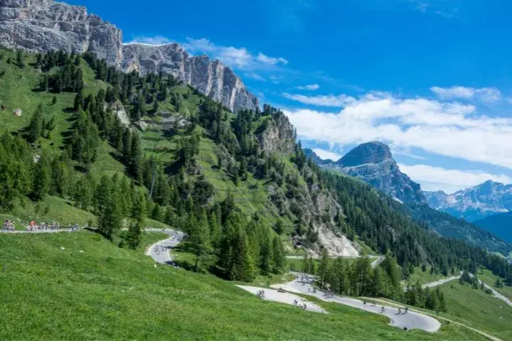 Driving in Italy, Dolomites Roads