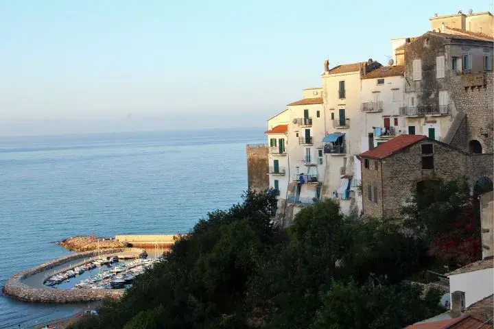 Drive Rome To Naples, Sperlonga