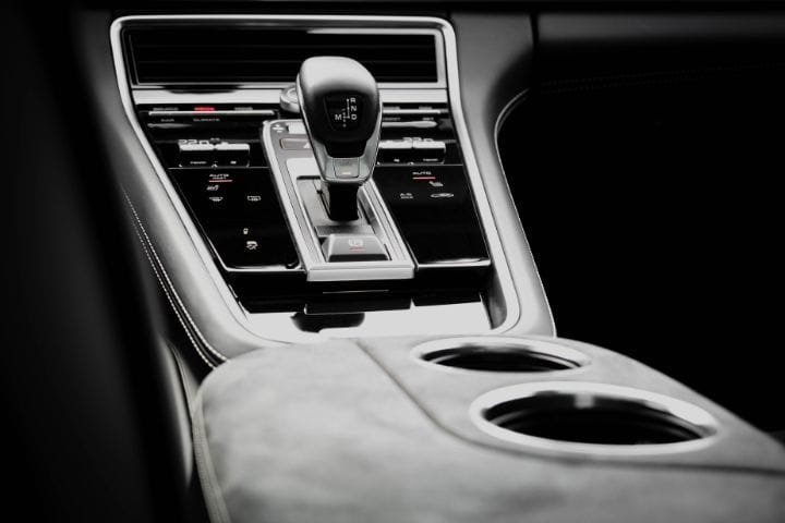 Manual vs. Automatic in Italy, Automatic Gear