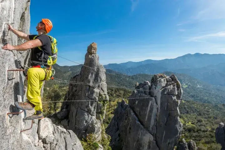 Dolomites Via Ferrata Guide, Climbing Via Ferrata
