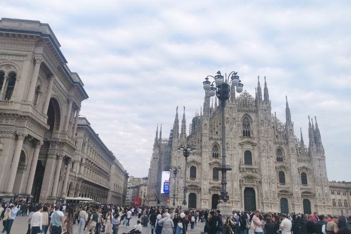 Where to Park in Milan When Arriving by Car