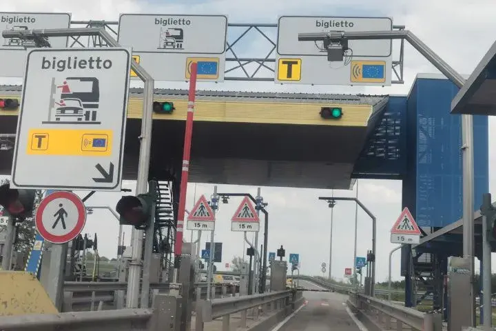 Italy Toll Roads and Telepass Explained, Toll Roads Entry