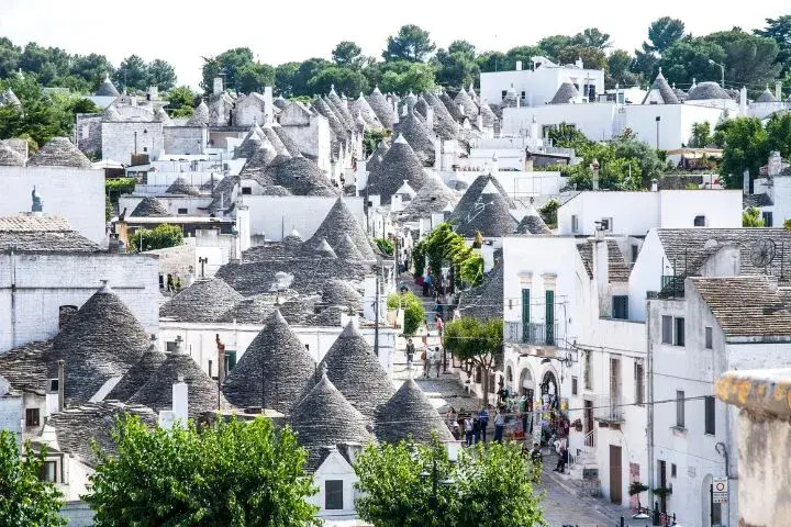 Puglia Road Trip Itinerary, Trulli Houses, Alberobello