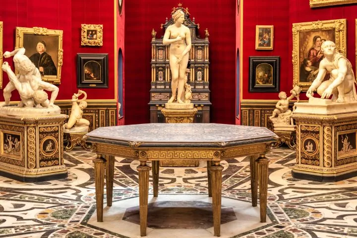 Where to Park in Florence When Arriving by Car, Uffizi Palace Gallery , Florence