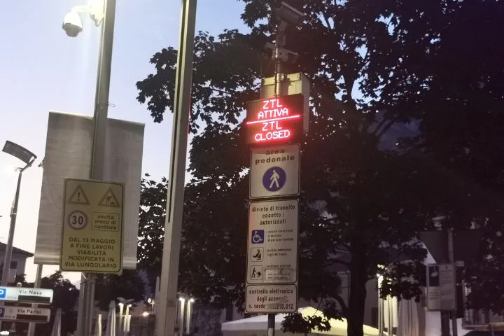 Where to Park in Milan When Arriving by Car, ZTL Zone, Milan