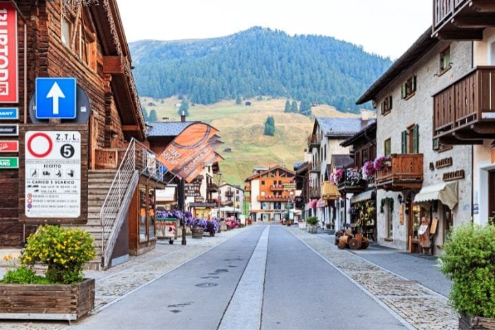 How to Rent a Car in Italy, Livigno