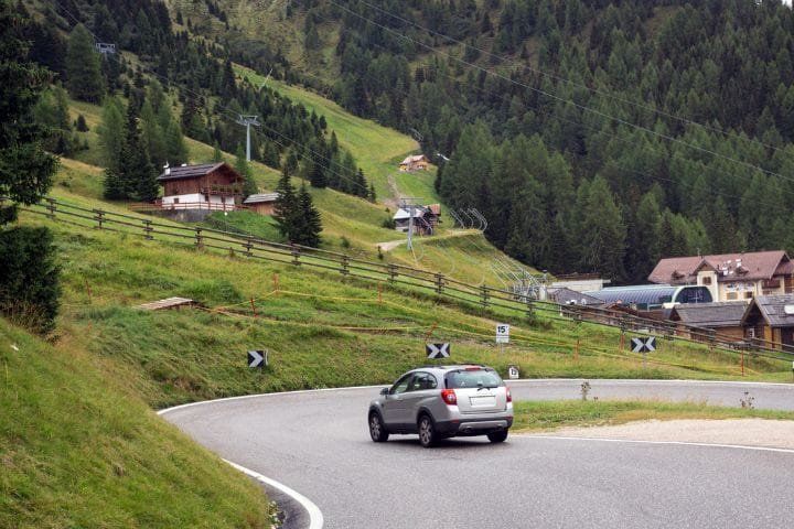 Italy Travel Guide, Dolomite Mountain Road