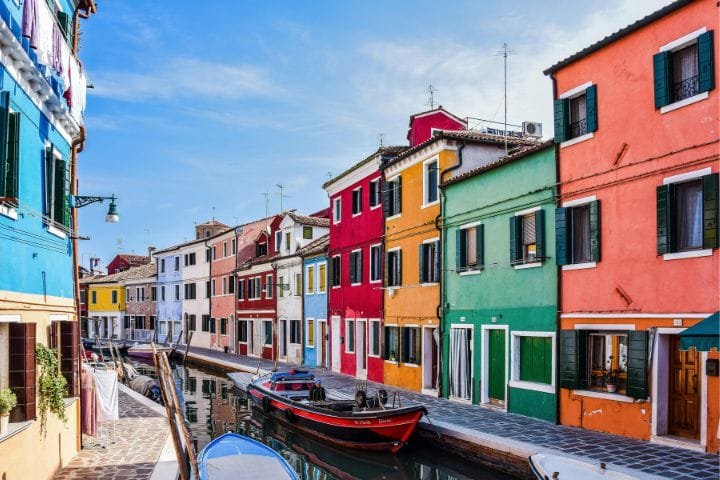 7 Days Italy Itinerary, Murano Colorful Houses