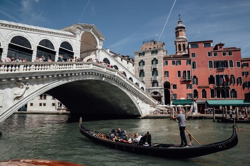 Top Things to Do in Italy, Rialto Bridge, Venice
