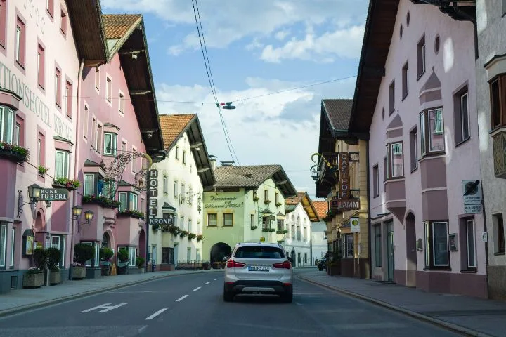 Milan Highway, Selva di Val Gardena