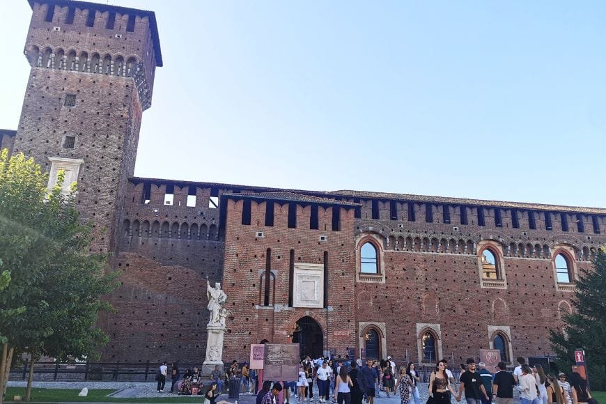 Romantic Milan Itinerary, Castello Sforzesco