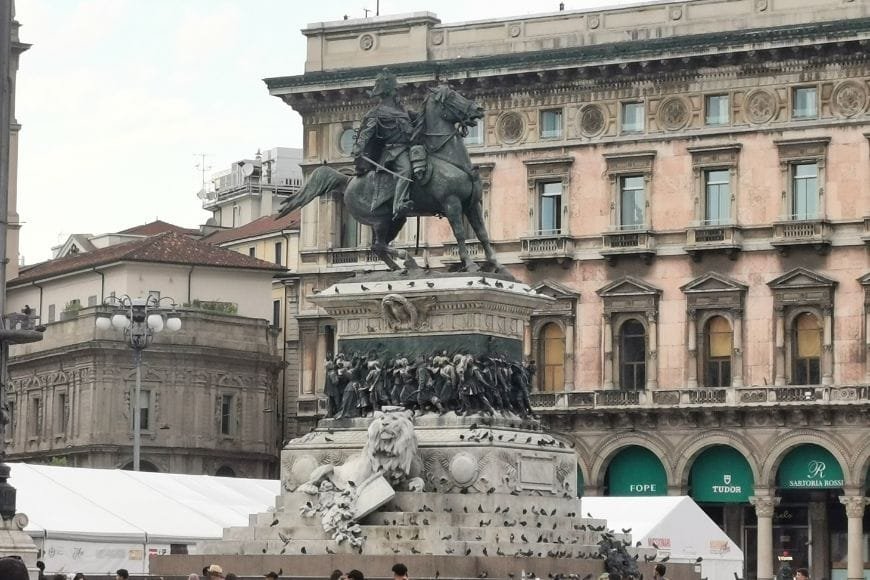Free Things to Do in Milan, Guiseppe Garibaldi Statue in Piazza del Duomo