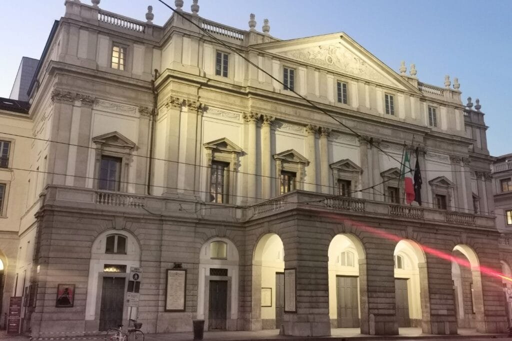 Milan Art Itinerary, Teatro alla Scala