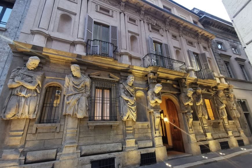 Hidden Gems in Milan, Casa degli Omenoni