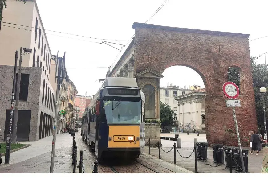 Getting Around Milan, Porta TicineseTram