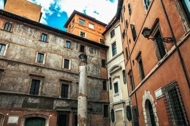 Rome Travel Guide, Old Street in Rome
