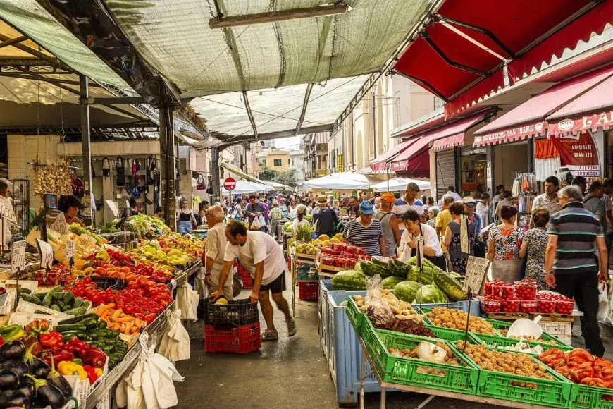 Things to Do in Rome, Rome Food Market