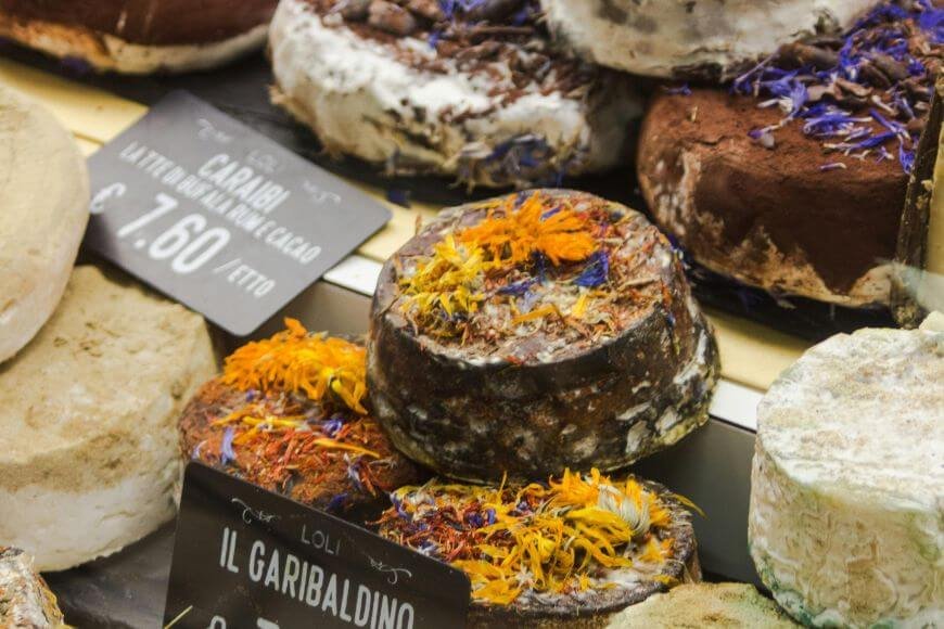 Things to Do in Florence, Cheeses in Florentine Market