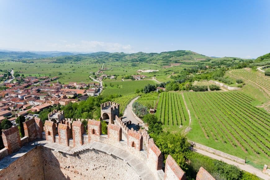 Day Trips From Venice, Medieval town of Soave with castle and surrounding vineyards