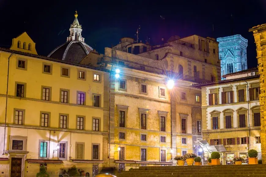 Florence Travel Guide, Piazza di San Lorenzo in Florence