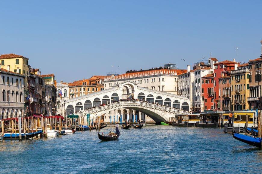 Things to Do in Venice, Rialto Bridge over the Grand Canal