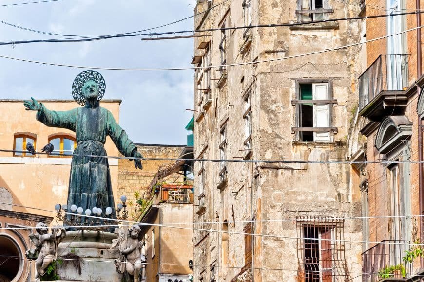 Naples Travel Guide, San Gaetano Statue in Spaccanapoli in Naples