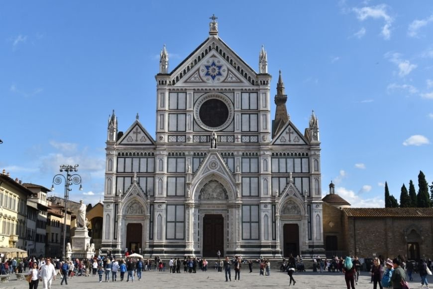 Where to Stay in Florence, Santa Croce square and basilica in Florence