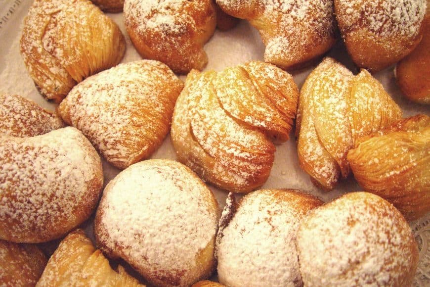 Things to Do in Naples, Sfogliatella pastry