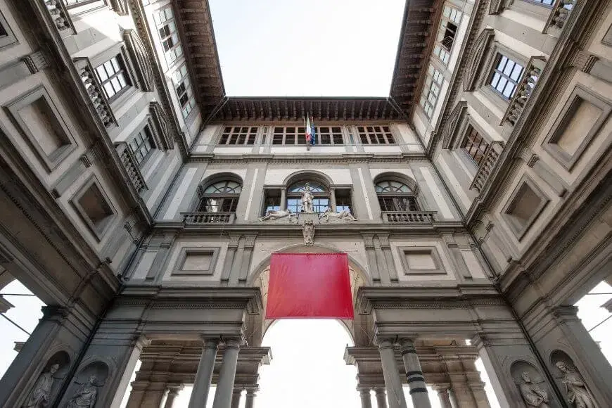 Best Attractions in Florence, Uffizi Gallery exterior — home of Renaissance art in Florence and famous masterpieces