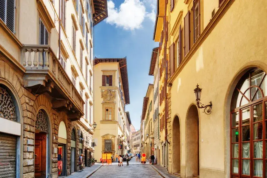 Things to Do in Florence, Via dei Banchi street in the historic center of Florence