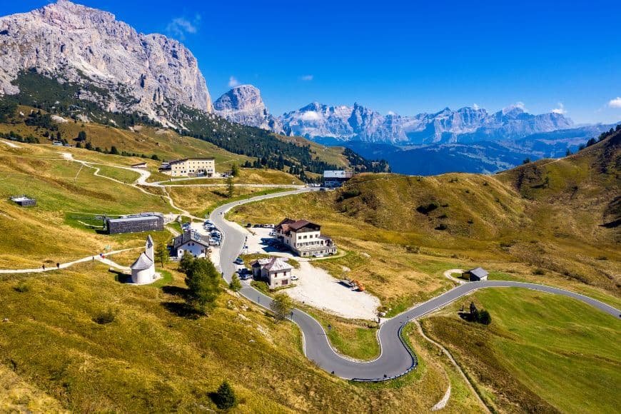 Dolomites Itinerary, Passo Gardena mountain pass scenic viewpoint