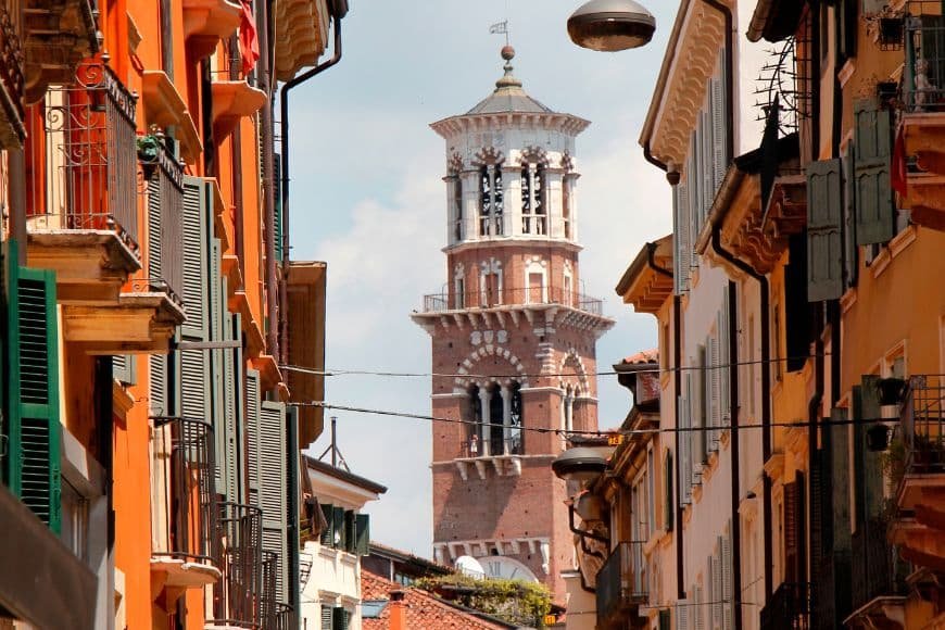 Verona Travel Guide, Torre dei Lamberti rising above Piazza delle Erbe