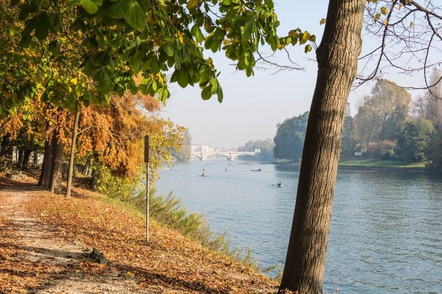 Turin Travel Guide, walk along the Po River in Turin