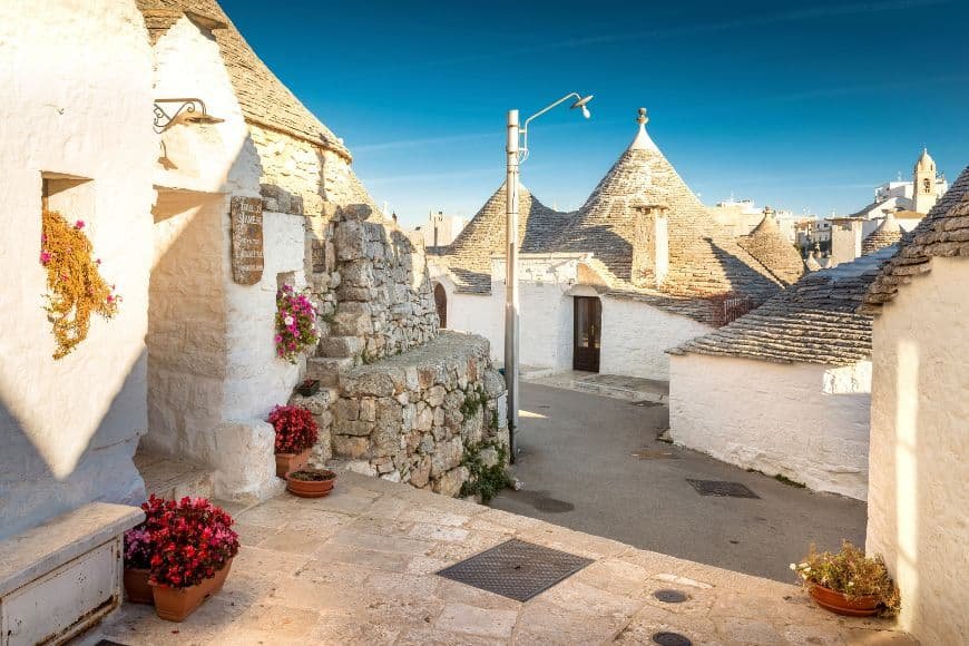 Bari Travel Guide, Alberobello Italy trulli houses in Puglia
