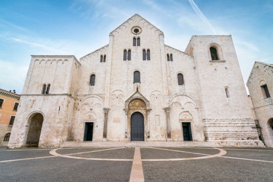 Bari Travel Guide, Basilica di San Nicola exterior in Bari, Italy