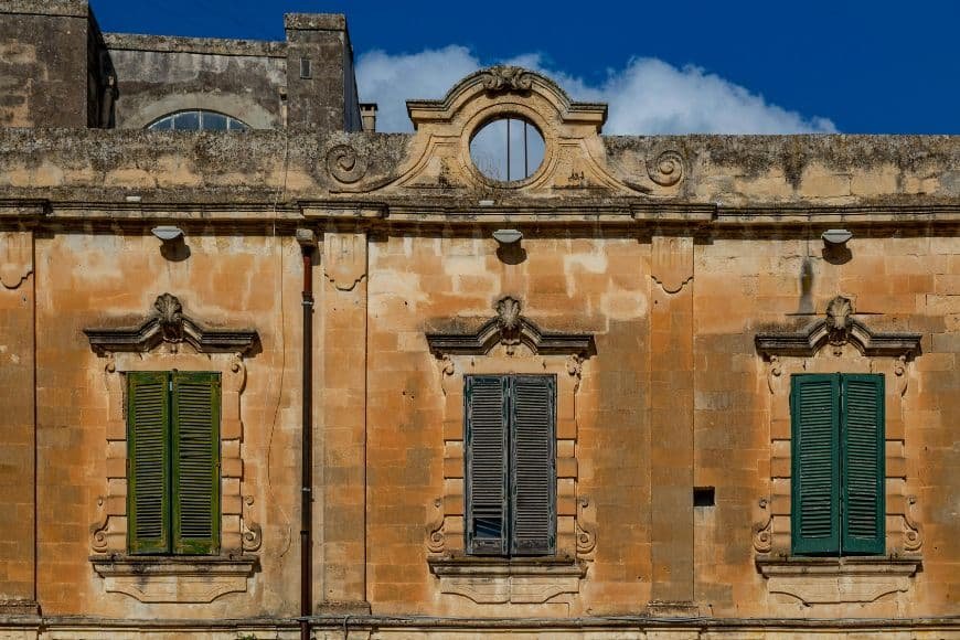 Puglia Travel Guide, Historic Baroque Architecture in Bari Vecchia, Italy