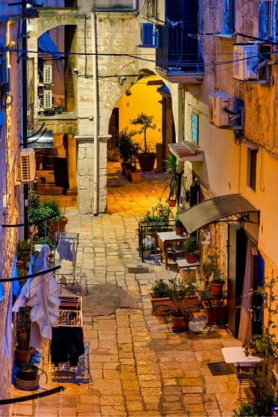 Bari Travel Guide, Old town streets in bari vecchia, Italy