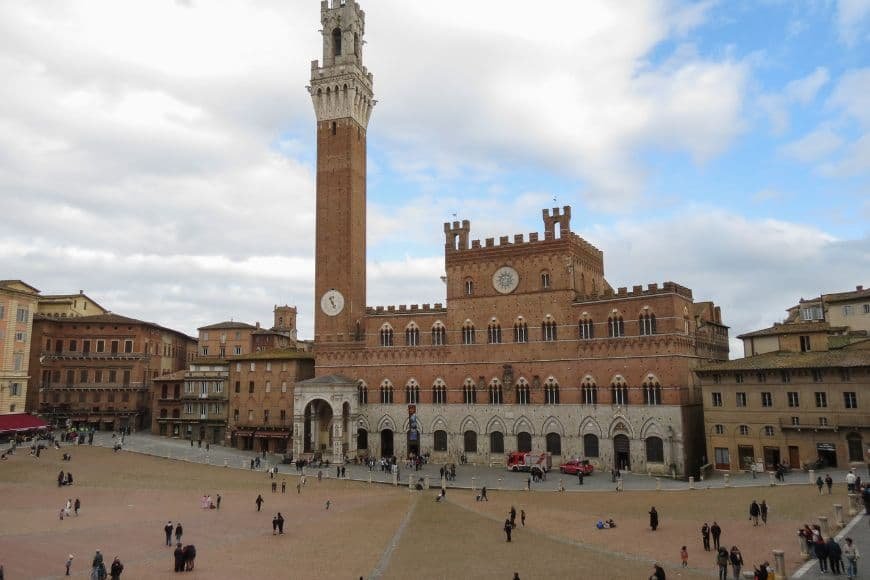 One Day in Siena, Piazza del Campo in Siena