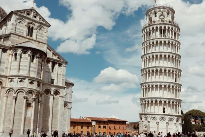Pisa Travel Guide