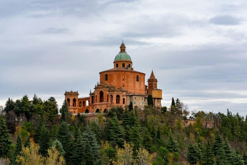 Bologna Travel Guide, Sanctuary of the Madonna di San Luca overlooking Bologna