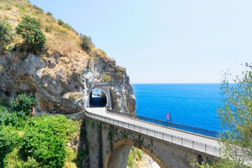 Southern Italy Travel Guide, Scenic Road on Amalfi Coast, Southern Italy