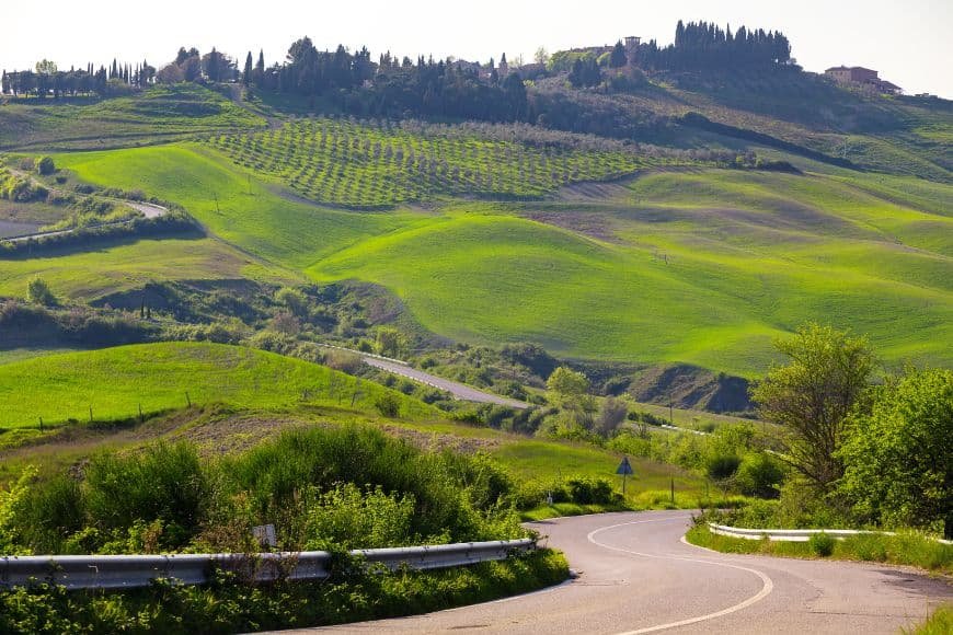 Tuscany Travel Guide, Scenic drive through Tuscany hills