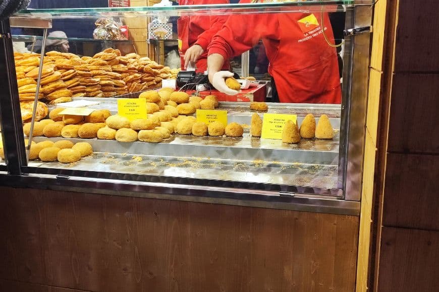Southern Italy Travel Guide, Street Food in Palermo