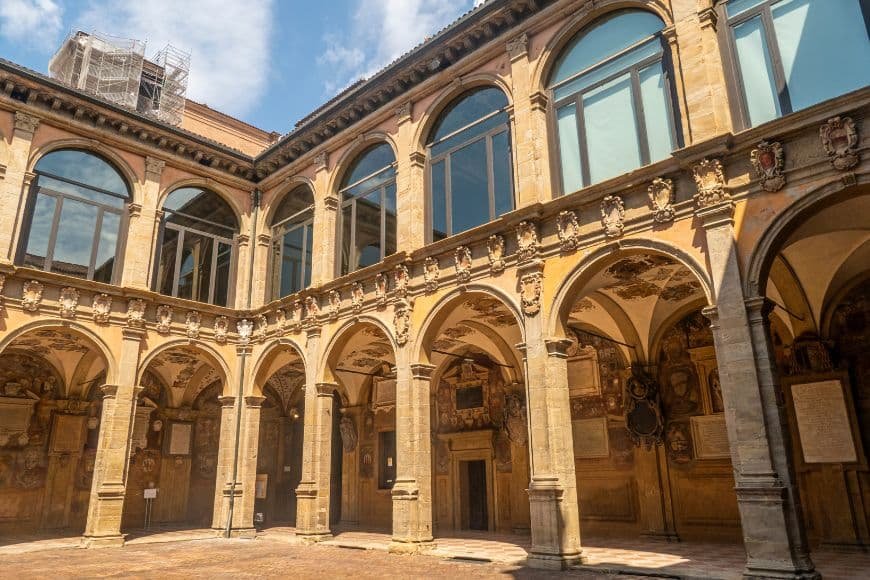 Bologna Travel Guide, The Archiginnasio Library in Bologna